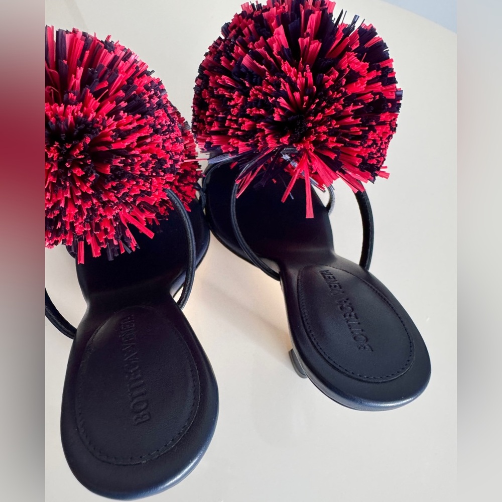 Bottega Veneta *NEW* Leather Navy Blue & Red Pom Pom Shoes- Size 6 - Picture 4 of 12